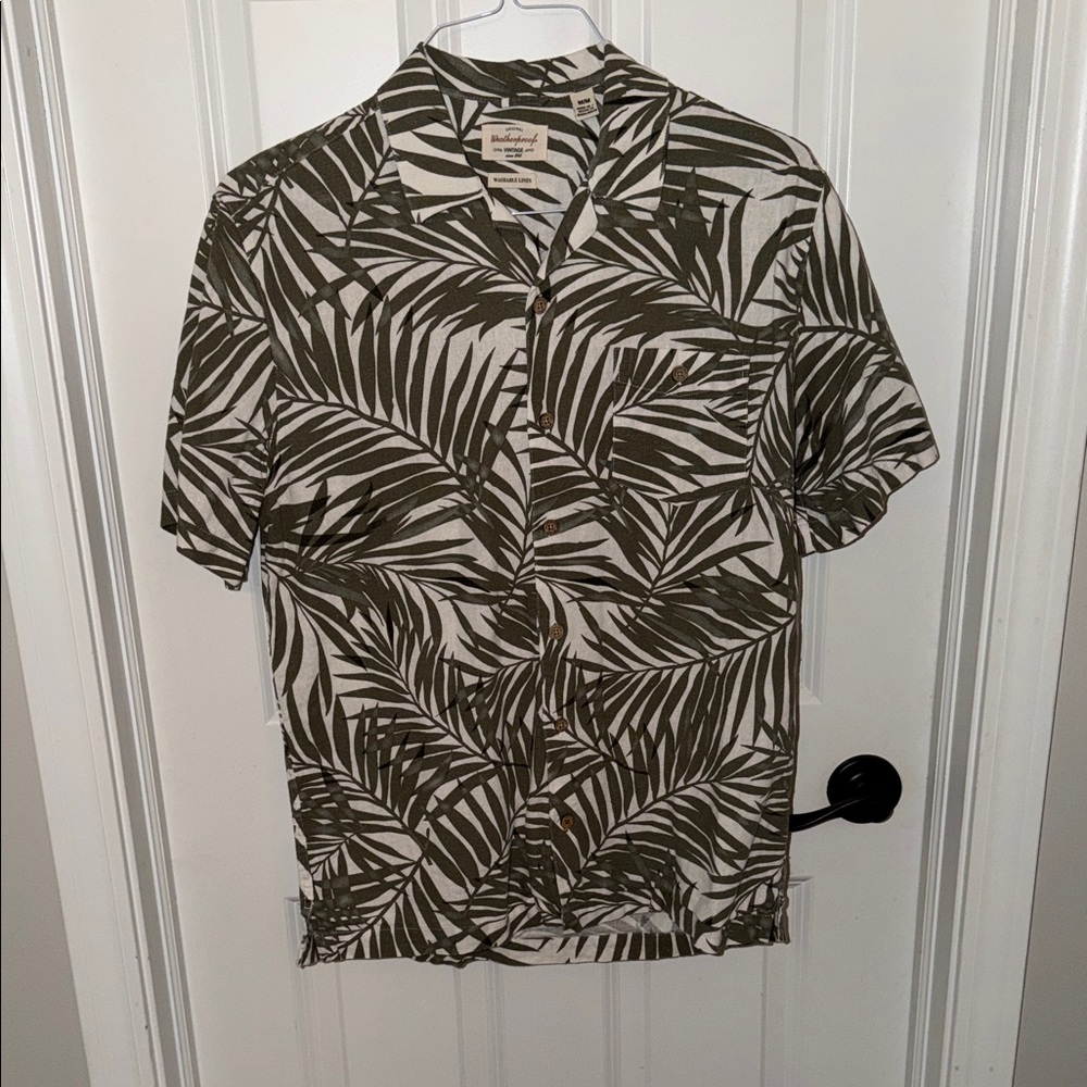 Weatherproof Vintage Men’s Olive and White Leaf Button-Down Shirt